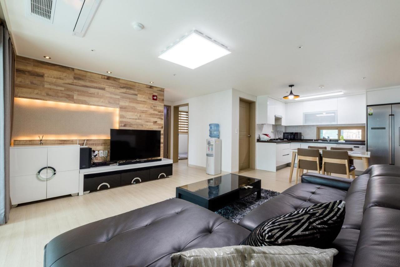 Js Residence Hotel Okpo Кодже Экстерьер фото