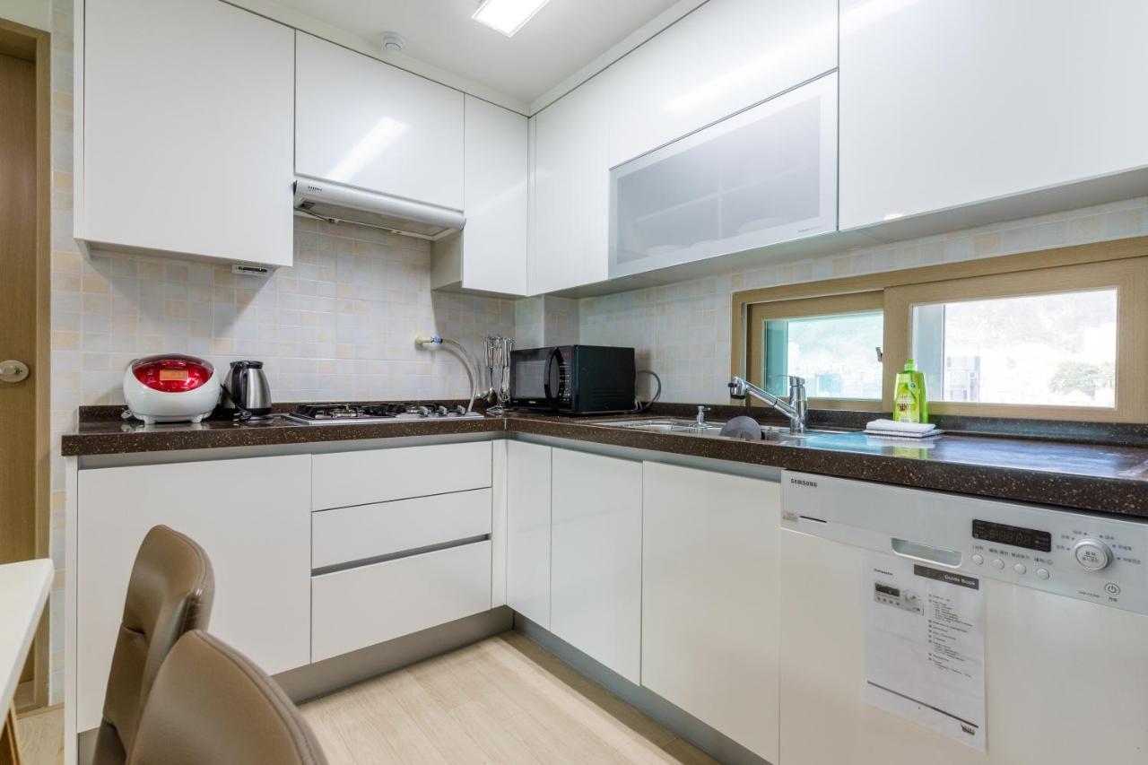 Js Residence Hotel Okpo Кодже Экстерьер фото