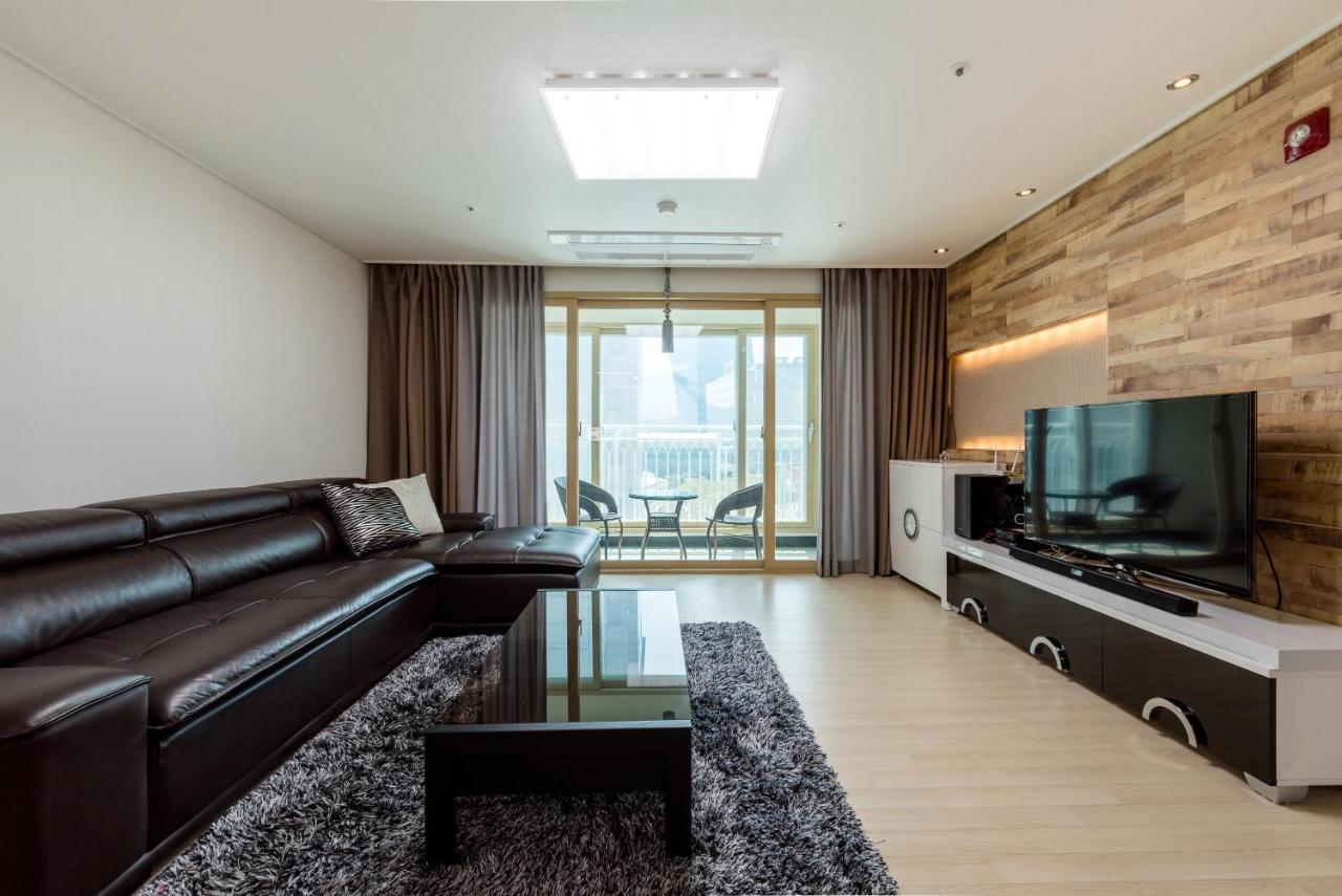 Js Residence Hotel Okpo Кодже Экстерьер фото