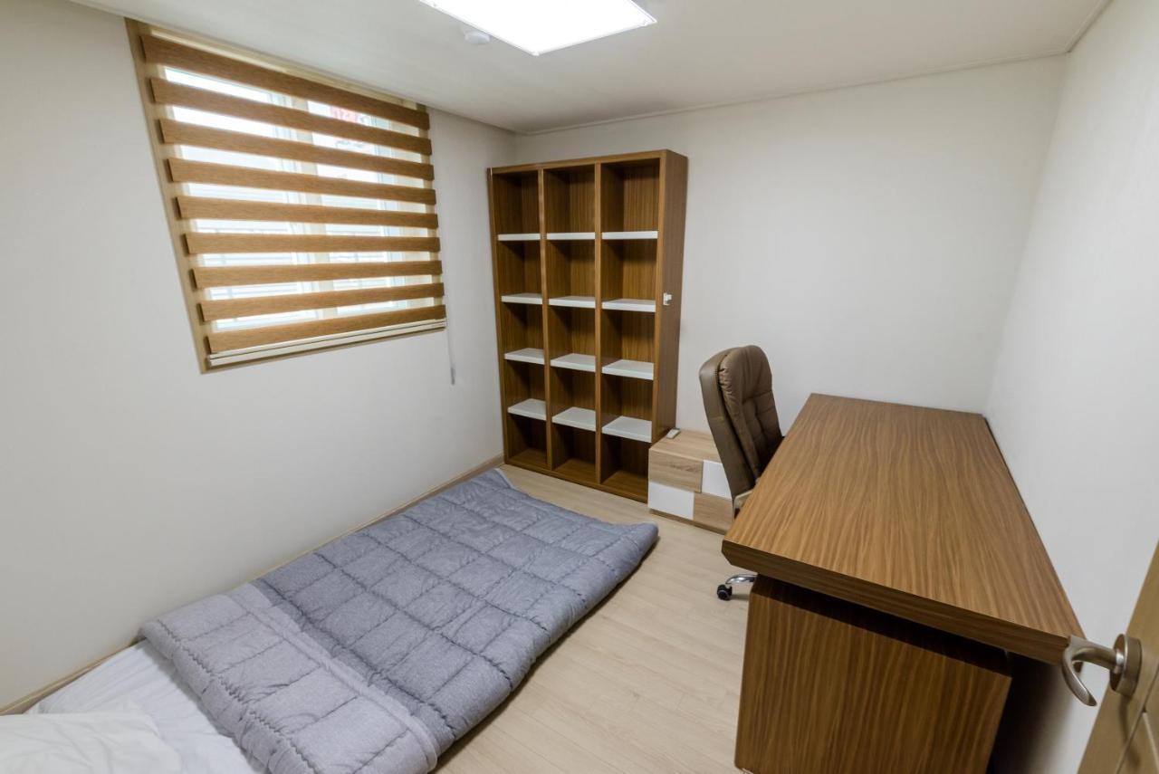Js Residence Hotel Okpo Кодже Экстерьер фото