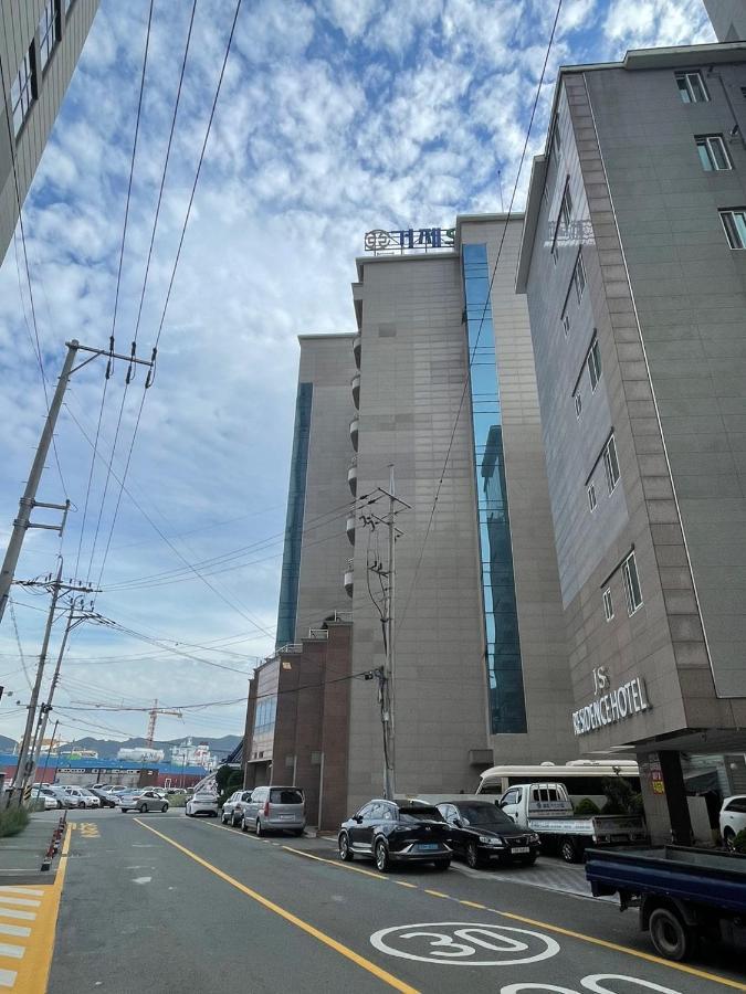 Js Residence Hotel Okpo Кодже Экстерьер фото